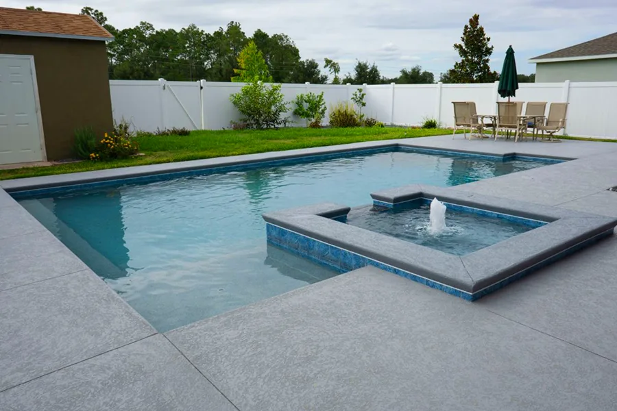 What is a Freeform Luxurious Pool? Guide to a Natural Oasis