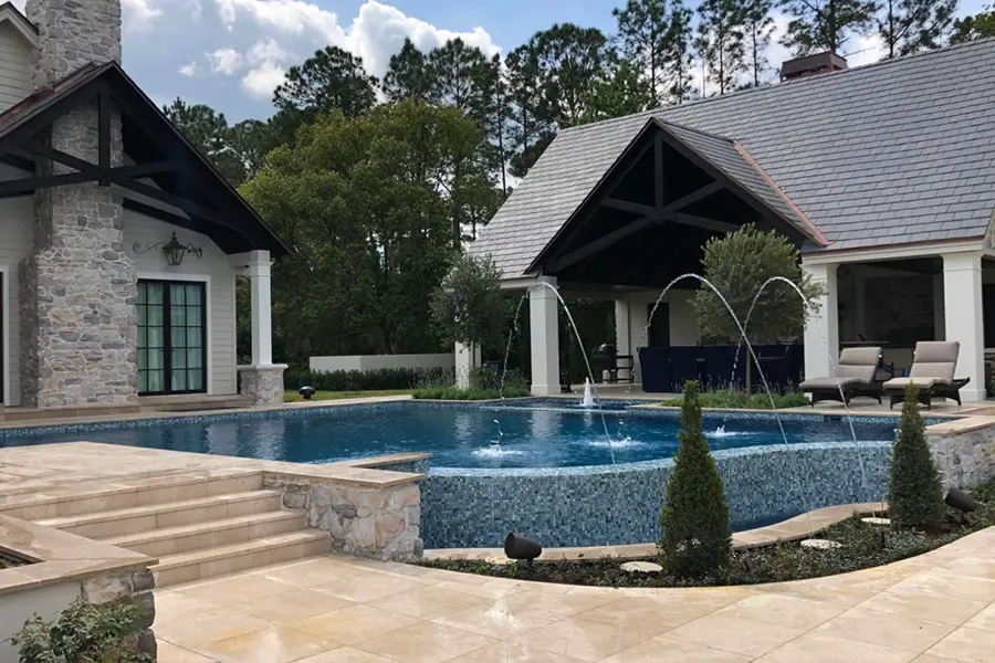 A Geometric Pool with an Exterior Garden