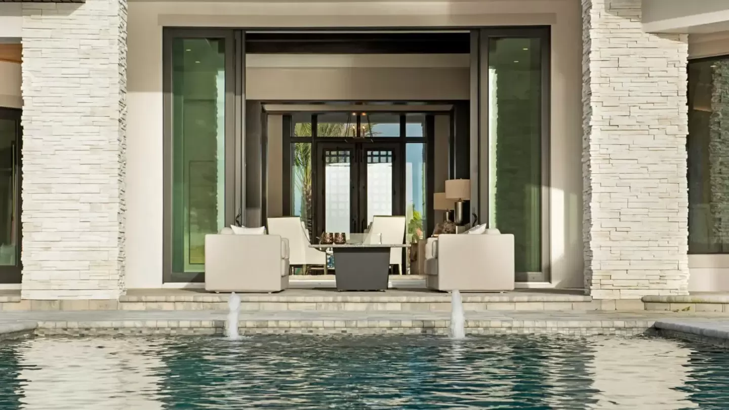 featured 08 featured 08